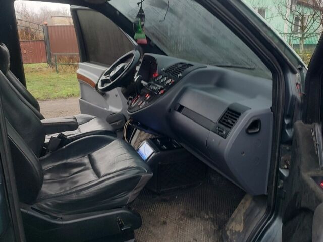 Зеленый Мерседес 320, объемом двигателя 2.1 л и пробегом 23 тыс. км за 2500 $, фото 2 на Automoto.ua