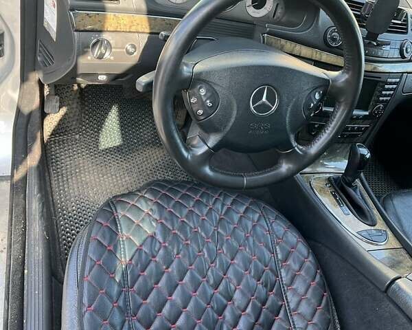 Сірий Мерседес 320 Pullman, об'ємом двигуна 3.2 л та пробігом 420 тис. км за 7700 $, фото 19 на Automoto.ua