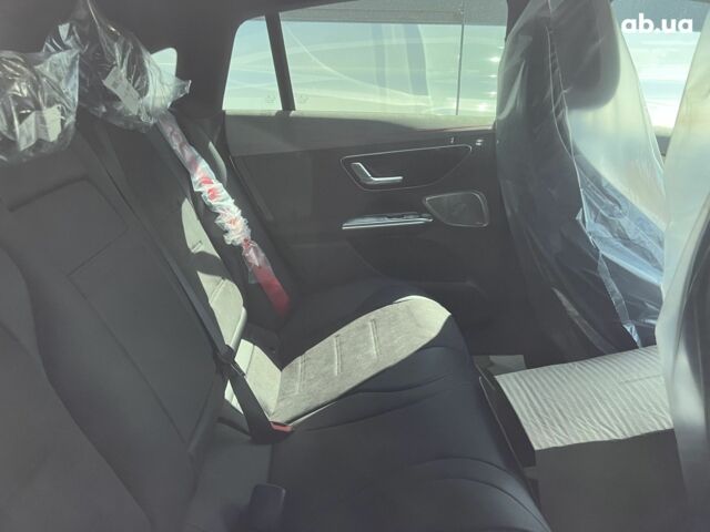 Мерседес 3302, об'ємом двигуна 2.3 л та пробігом 0 тис. км за 122591 $, фото 2 на Automoto.ua