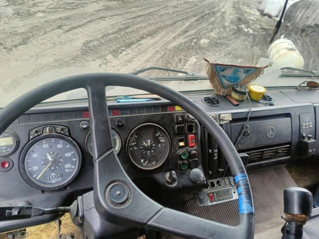 Белый Мерседес 500, объемом двигателя 14.6 л и пробегом 11 тыс. км за 7500 $, фото 5 на Automoto.ua