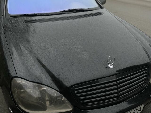 Черный Мерседес 500, объемом двигателя 5 л и пробегом 555 тыс. км за 4000 $, фото 6 на Automoto.ua