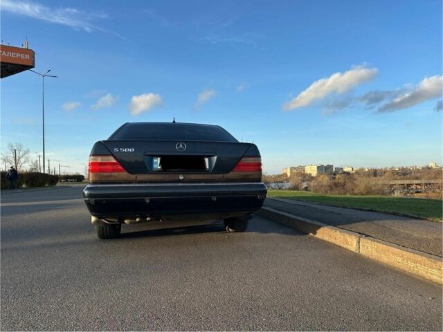 Черный Мерседес 500, объемом двигателя 0 л и пробегом 230 тыс. км за 8500 $, фото 7 на Automoto.ua