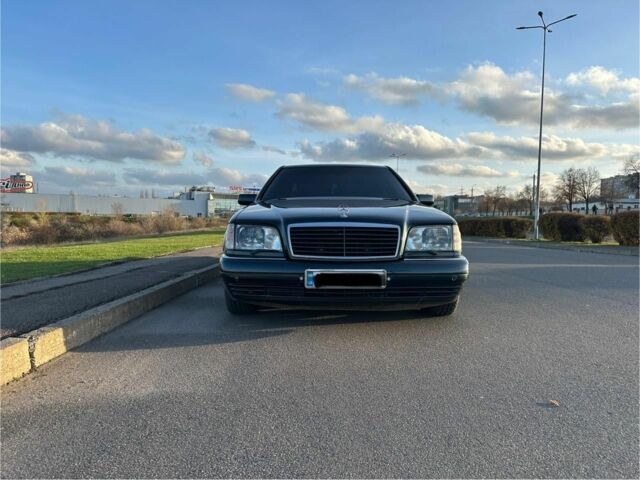 Черный Мерседес 500, объемом двигателя 0 л и пробегом 230 тыс. км за 8500 $, фото 6 на Automoto.ua