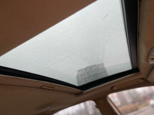 Черный Мерседес 500, объемом двигателя 5 л и пробегом 555 тыс. км за 4000 $, фото 16 на Automoto.ua