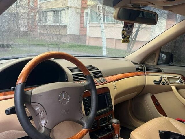 Черный Мерседес 500, объемом двигателя 5 л и пробегом 555 тыс. км за 4000 $, фото 21 на Automoto.ua