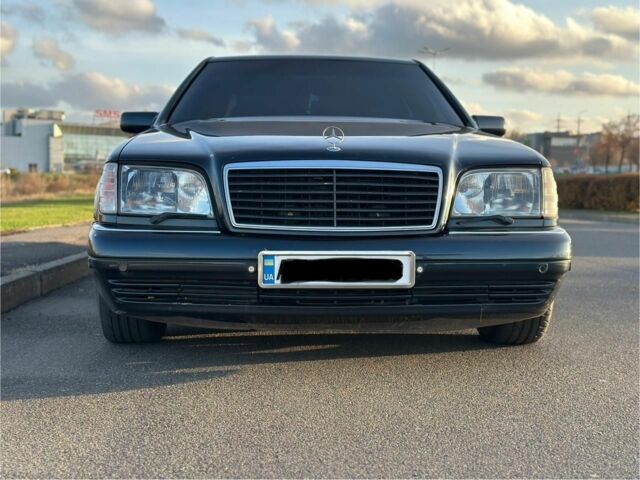 Черный Мерседес 500, объемом двигателя 0 л и пробегом 230 тыс. км за 8500 $, фото 5 на Automoto.ua