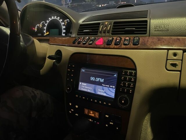 Черный Мерседес 500, объемом двигателя 5 л и пробегом 555 тыс. км за 4000 $, фото 14 на Automoto.ua