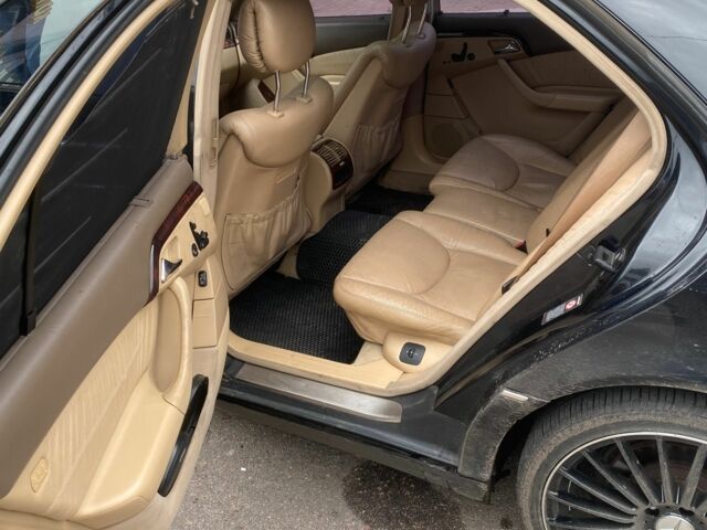 Черный Мерседес 500, объемом двигателя 5 л и пробегом 350 тыс. км за 3500 $, фото 7 на Automoto.ua