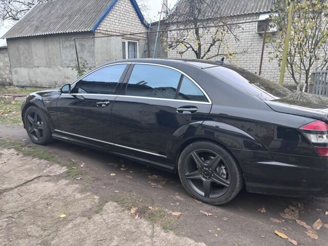 Черный Мерседес 500, объемом двигателя 5.5 л и пробегом 309 тыс. км за 11999 $, фото 10 на Automoto.ua
