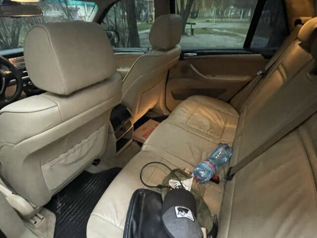 Черный Мерседес 500, объемом двигателя 4.8 л и пробегом 360 тыс. км за 8499 $, фото 6 на Automoto.ua