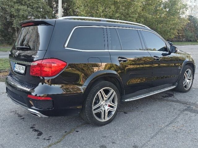 Черный Мерседес 500, объемом двигателя 4.7 л и пробегом 248 тыс. км за 26499 $, фото 5 на Automoto.ua