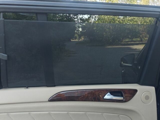 Черный Мерседес 500, объемом двигателя 4.7 л и пробегом 248 тыс. км за 26499 $, фото 14 на Automoto.ua