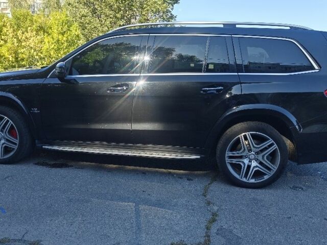 Черный Мерседес 500, объемом двигателя 4.7 л и пробегом 248 тыс. км за 26499 $, фото 2 на Automoto.ua