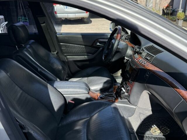 Мерседес 500 2001 у Хусте на Automoto.ua Сірий Мерседес 500, об'ємом двигуна 5 л та пробігом 350 тис. км за 8500 $, фото 6 на Automoto.ua