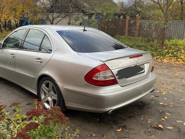 Серый Мерседес 500, объемом двигателя 5 л и пробегом 249 тыс. км за 8000 $, фото 1 на Automoto.ua