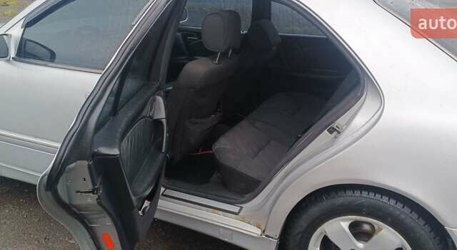 Серый Мерседес 500K, объемом двигателя 2 л и пробегом 346 тыс. км за 2700 $, фото 8 на Automoto.ua