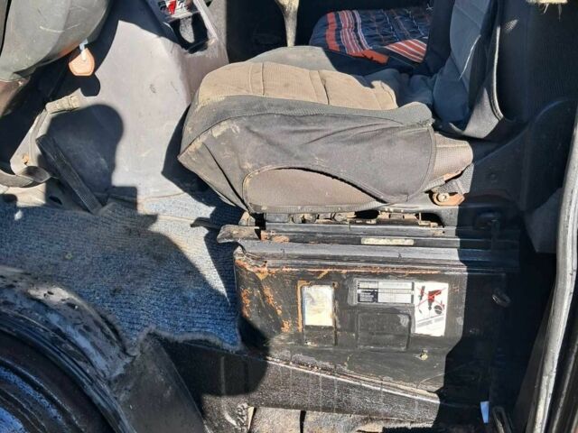 Мерседес 609 д, об'ємом двигуна 3.97 л та пробігом 0 тис. км за 5300 $, фото 7 на Automoto.ua