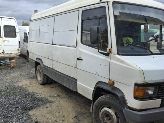 Мерседес 609 вант., об'ємом двигуна 0 л та пробігом 0 тис. км за 5500 $, фото 4 на Automoto.ua