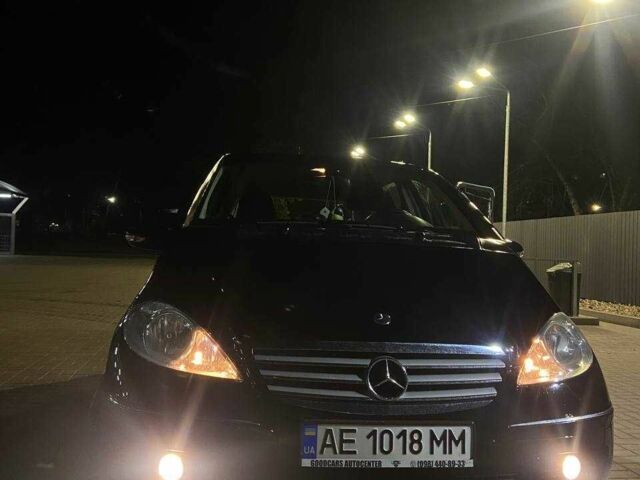 Чорний Мерседес 8, об'ємом двигуна 1.5 л та пробігом 3 тис. км за 5000 $, фото 7 на Automoto.ua