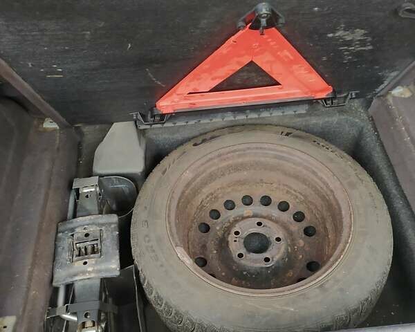 Белый Мерседес А класс, объемом двигателя 1.4 л и пробегом 430 тыс. км за 2400 $, фото 26 на Automoto.ua