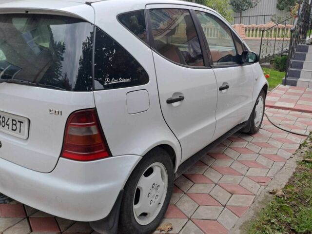 Белый Мерседес А класс, объемом двигателя 1.7 л и пробегом 270 тыс. км за 3200 $, фото 2 на Automoto.ua