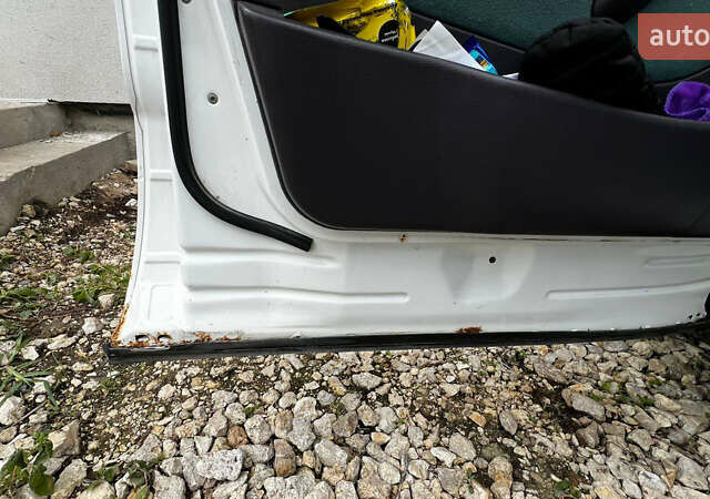 Білий Мерседес А клас, об'ємом двигуна 1.6 л та пробігом 270 тис. км за 3500 $, фото 8 на Automoto.ua