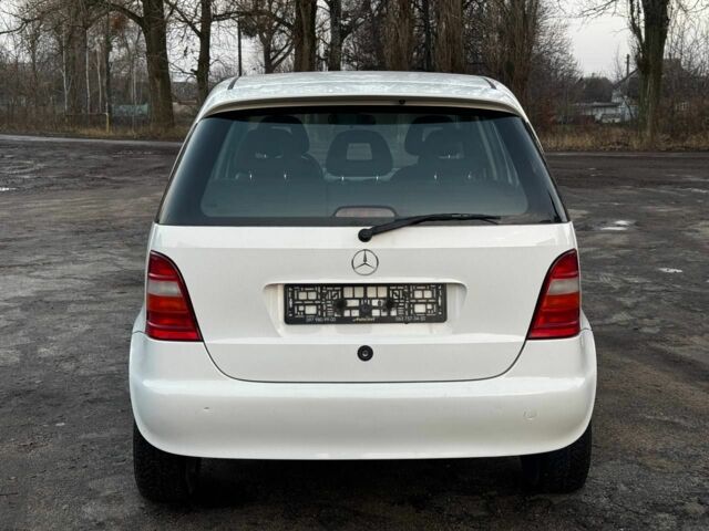 Белый Мерседес А класс, объемом двигателя 0 л и пробегом 180 тыс. км за 4250 $, фото 7 на Automoto.ua