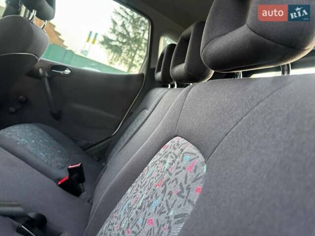 Белый Мерседес А класс, объемом двигателя 1.4 л и пробегом 180 тыс. км за 4250 $, фото 23 на Automoto.ua