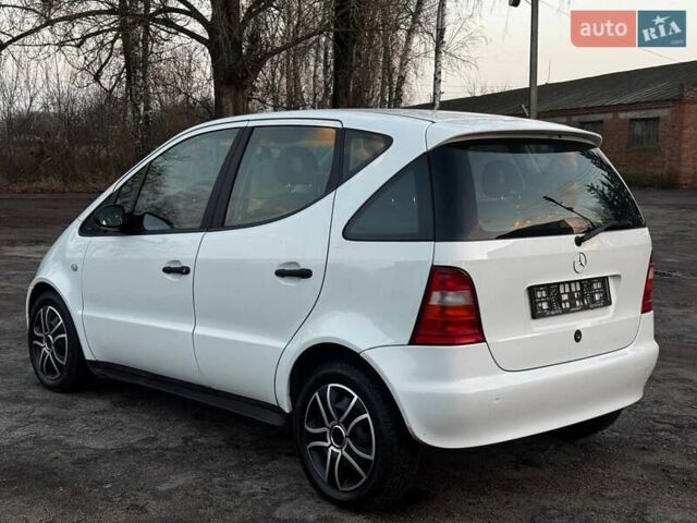 Белый Мерседес А класс, объемом двигателя 1.4 л и пробегом 180 тыс. км за 4250 $, фото 53 на Automoto.ua