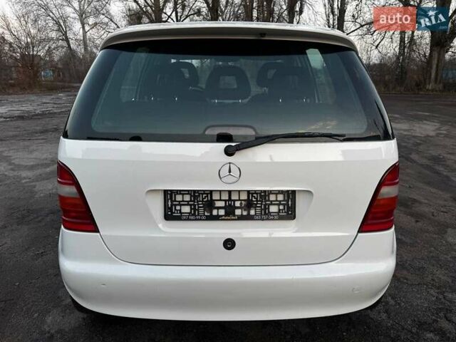 Белый Мерседес А класс, объемом двигателя 1.4 л и пробегом 180 тыс. км за 4250 $, фото 11 на Automoto.ua