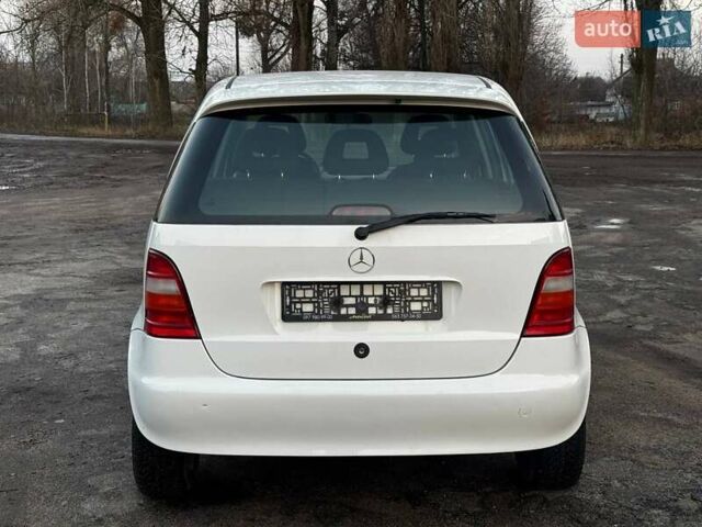 Белый Мерседес А класс, объемом двигателя 1.4 л и пробегом 180 тыс. км за 4250 $, фото 51 на Automoto.ua