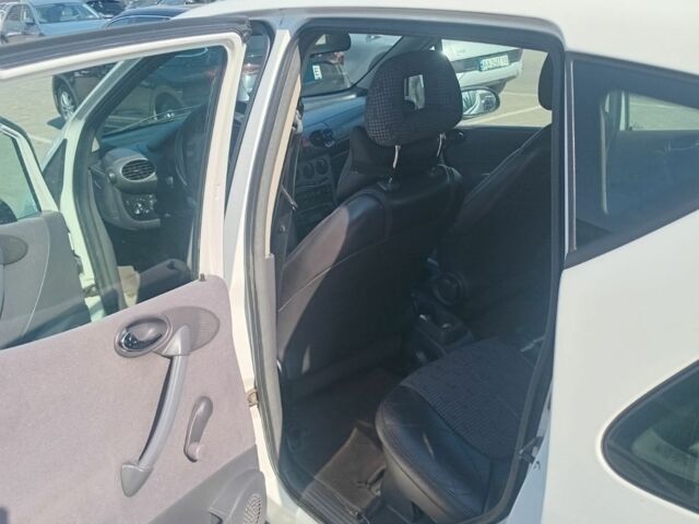 Білий Мерседес А клас, об'ємом двигуна 0 л та пробігом 340 тис. км за 3100 $, фото 4 на Automoto.ua