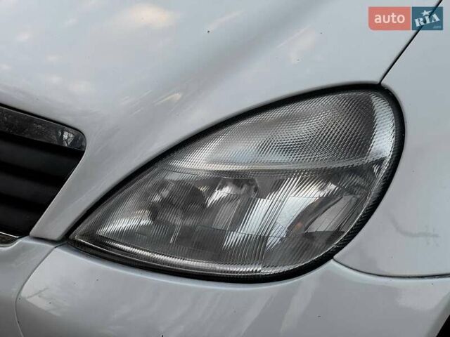 Белый Мерседес А класс, объемом двигателя 1.4 л и пробегом 180 тыс. км за 4250 $, фото 46 на Automoto.ua