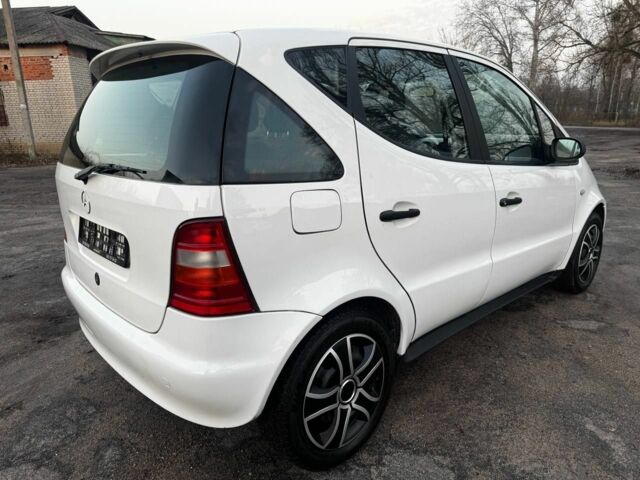 Белый Мерседес А класс, объемом двигателя 0 л и пробегом 180 тыс. км за 4250 $, фото 13 на Automoto.ua