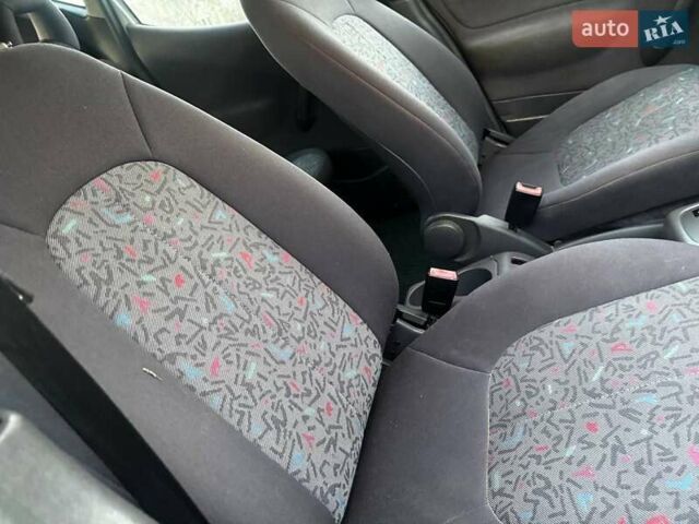 Белый Мерседес А класс, объемом двигателя 1.4 л и пробегом 180 тыс. км за 4250 $, фото 37 на Automoto.ua