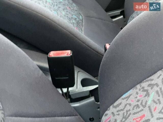 Белый Мерседес А класс, объемом двигателя 1.4 л и пробегом 180 тыс. км за 4250 $, фото 13 на Automoto.ua