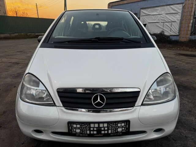 Белый Мерседес А класс, объемом двигателя 0 л и пробегом 180 тыс. км за 4250 $, фото 8 на Automoto.ua