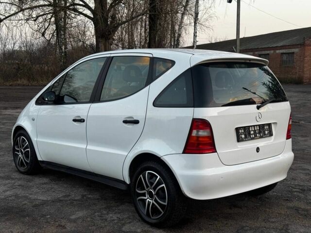 Белый Мерседес А класс, объемом двигателя 0 л и пробегом 180 тыс. км за 4250 $, фото 9 на Automoto.ua