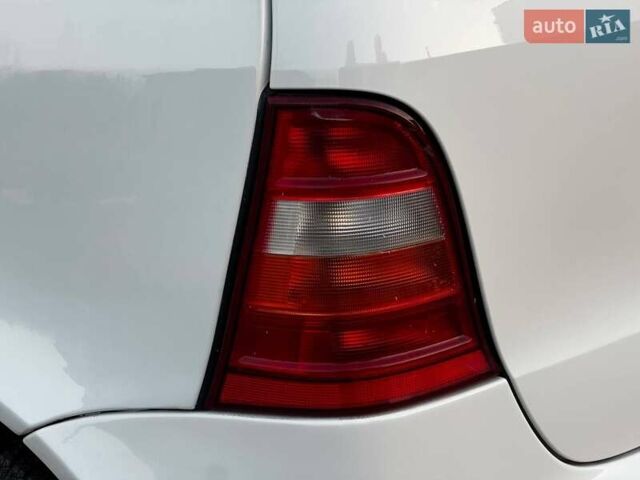 Белый Мерседес А класс, объемом двигателя 1.4 л и пробегом 180 тыс. км за 4250 $, фото 9 на Automoto.ua