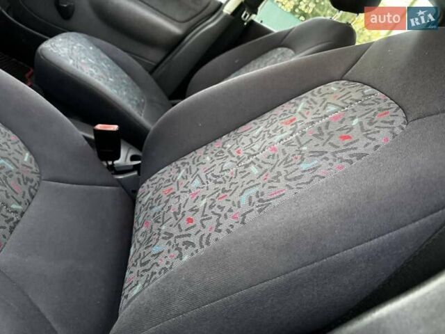 Белый Мерседес А класс, объемом двигателя 1.4 л и пробегом 180 тыс. км за 4250 $, фото 16 на Automoto.ua