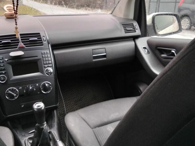 Белый Мерседес А класс, объемом двигателя 1.5 л и пробегом 250 тыс. км за 4600 $, фото 7 на Automoto.ua