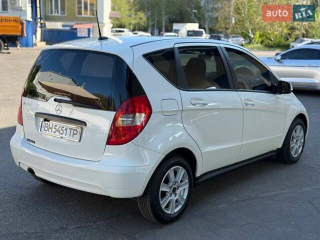 Белый Мерседес А класс, объемом двигателя 1.7 л и пробегом 128 тыс. км за 7200 $, фото 6 на Automoto.ua