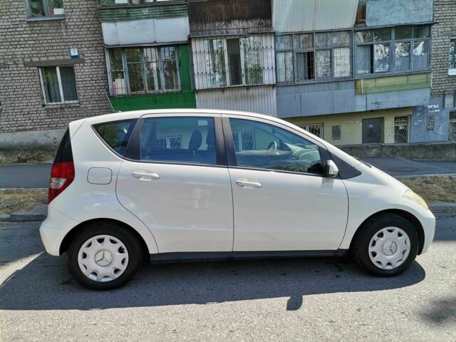 Білий Мерседес А клас, об'ємом двигуна 1.7 л та пробігом 91 тис. км за 8000 $, фото 2 на Automoto.ua