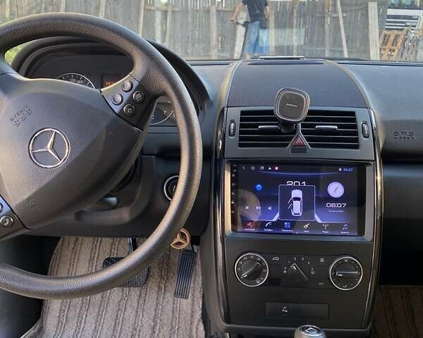 Белый Мерседес А класс, объемом двигателя 1.7 л и пробегом 140 тыс. км за 7200 $, фото 16 на Automoto.ua