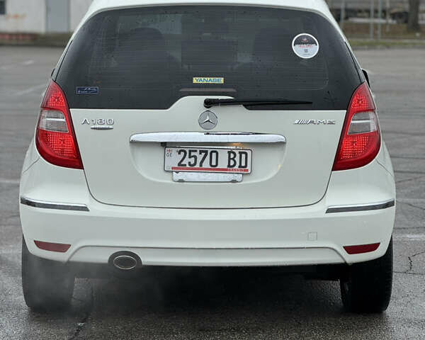 Білий Мерседес А клас, об'ємом двигуна 1.7 л та пробігом 42 тис. км за 8200 $, фото 3 на Automoto.ua