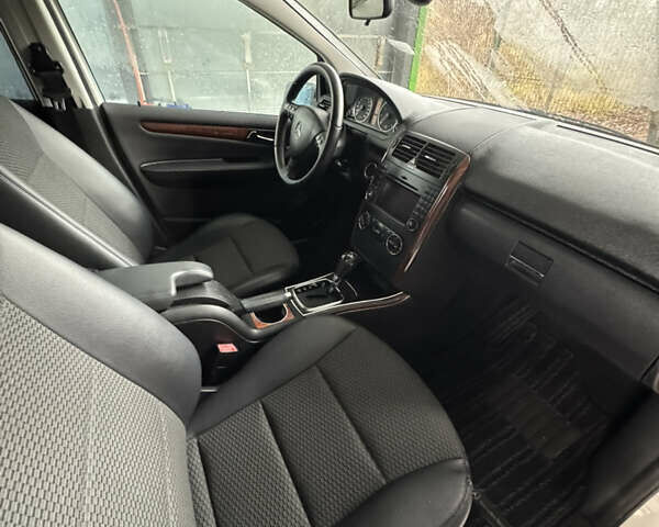 Білий Мерседес А клас, об'ємом двигуна 1.7 л та пробігом 42 тис. км за 8200 $, фото 12 на Automoto.ua