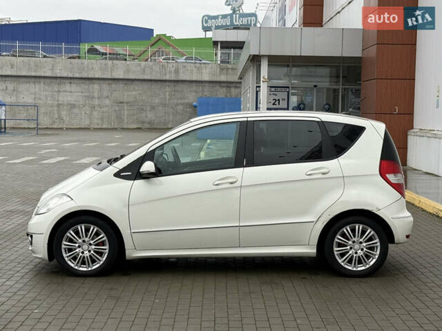 Белый Мерседес А класс, объемом двигателя 1.7 л и пробегом 152 тыс. км за 5500 $, фото 10 на Automoto.ua