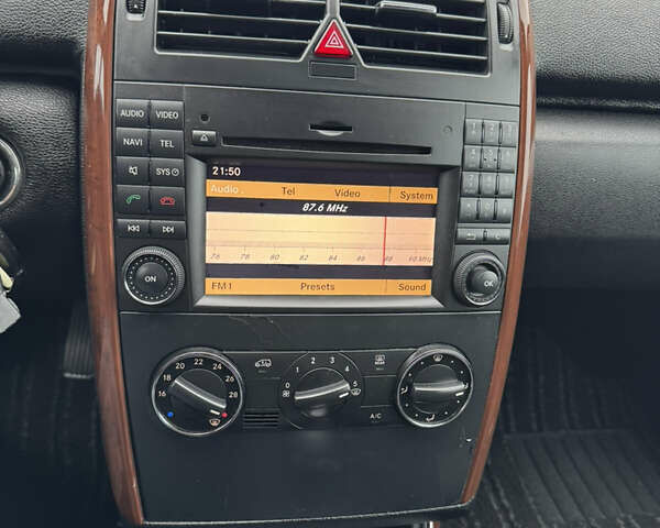 Білий Мерседес А клас, об'ємом двигуна 1.7 л та пробігом 42 тис. км за 8200 $, фото 15 на Automoto.ua