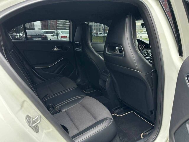 Білий Мерседес А клас, об'ємом двигуна 1.8 л та пробігом 131 тис. км за 12950 $, фото 10 на Automoto.ua