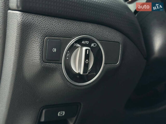 Білий Мерседес А клас, об'ємом двигуна 1.8 л та пробігом 131 тис. км за 12950 $, фото 29 на Automoto.ua